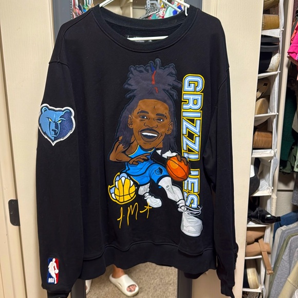 Men’s Pro Standard Ja Morant Black Memphis Grizzlies Avatar Pullover Sweatshirt - Picture 1 of 3